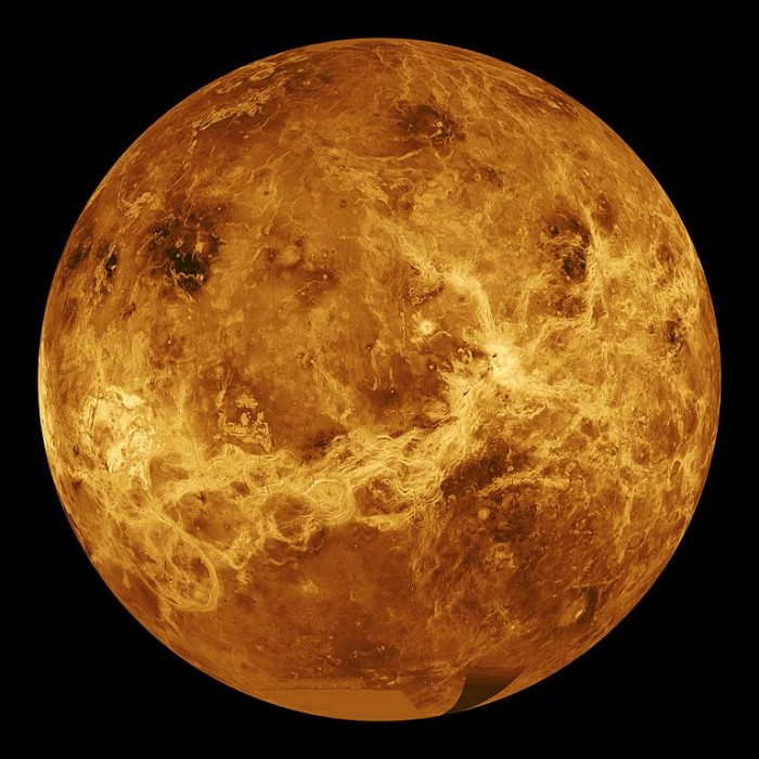 768px-Venus_globe